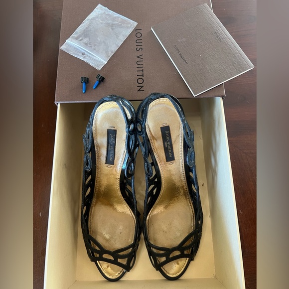 Louis Vuitton Heels - Picture 11 of 11